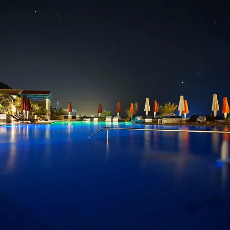 راديسون بلو بيتش ريزورت، Crete منتجع 5*